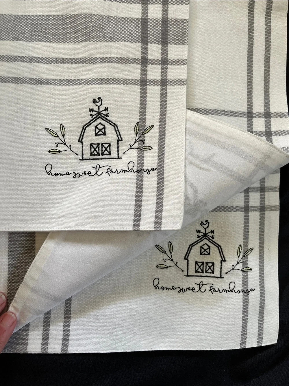 Robert Stanley HOME SWEET FARMHOUSE Placemats Set Of 4 NWT Barn Farm White/Black